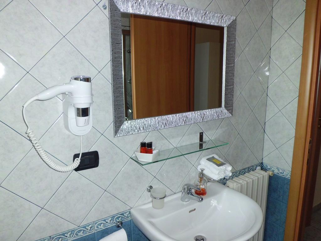 Quarantadue Quindici Hotel Termoli Bilik gambar
